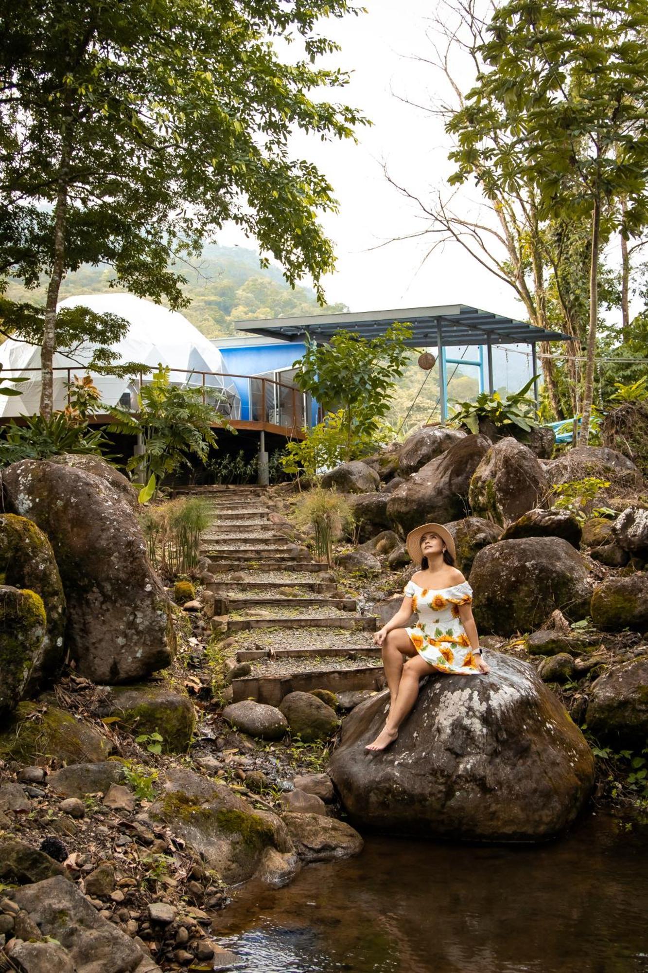 Bitzu Dome-Bijagua Riverside Glamping Exterior foto
